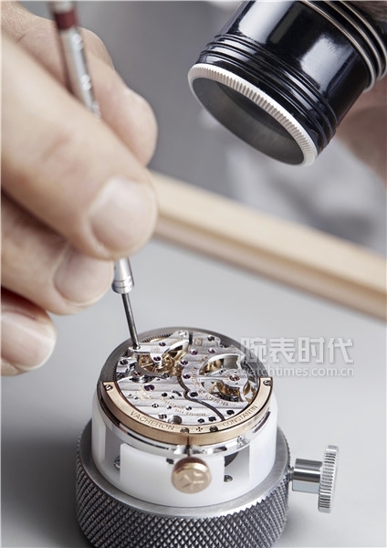 江诗丹顿特别呈现Traditionnelle传袭系列产品陀飞轮中国限量款腕表