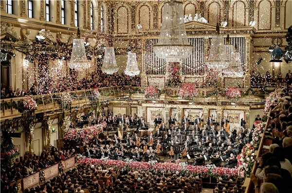 维也纳爱乐乐团携手独家合作伙伴劳力士 于奥地利维也纳金色大厅隆重呈献 2022 年新年音乐会