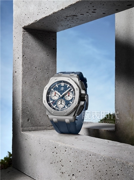 全新升级规格  全新设计方案 爱彼手表推出全新皇家橡树离岸账户型43mm计时时速表
