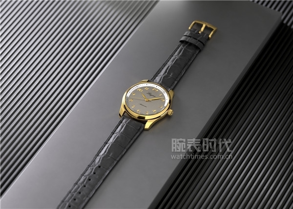 浪琴表名匠系列190周年纪念款腕表_L2.793.6.73.2_情景图2