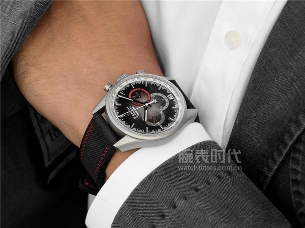 Chronomaster旗舰系列El Primero Radar限量腕表（型号：03.2082.40002.R830）佩戴图