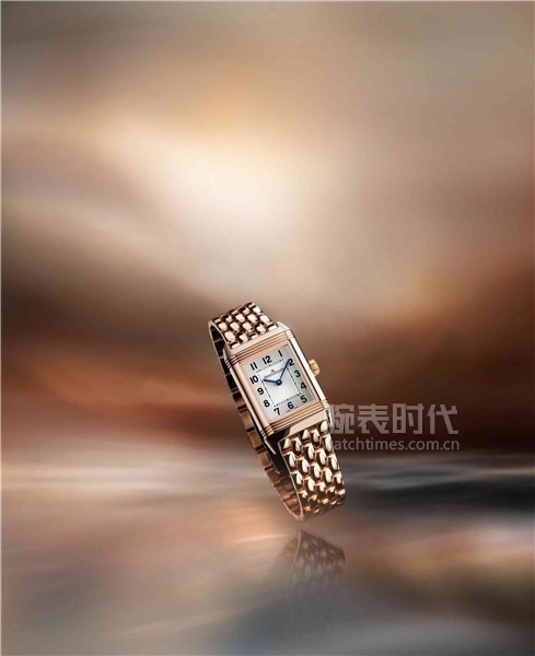 积家Reverso Classic Duetto双面翻转系列腕表 - 正面情境图
