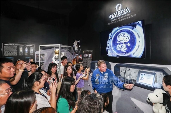 欧米茄携手NASA宇航员特里·弗茨  致敬超霸系列的太空传奇