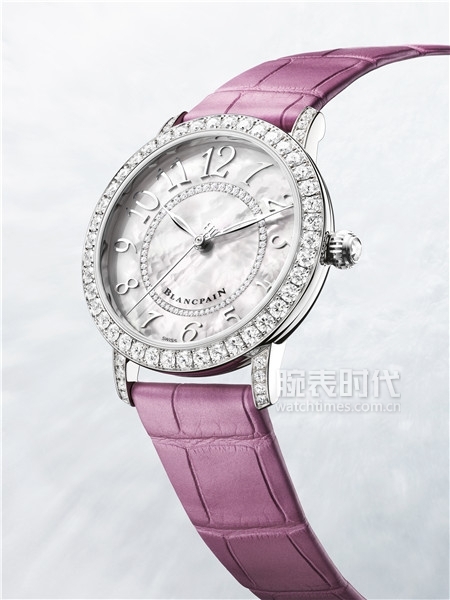 宝珀Blancpain尚新发布Ladybird女装系列产品 钻石舞会精彩腕表