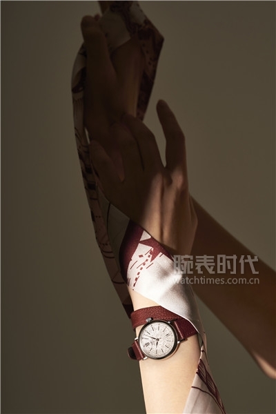 IWC万国表携手品牌大使吕燕推出 柏涛菲诺自动腕表34特别版