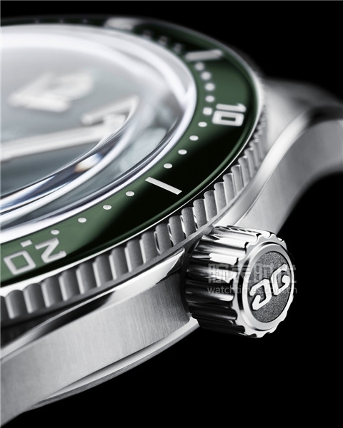 户外探险的最佳首选 格拉苏蒂公布全新升级芦苇绿色SeaQ腕表