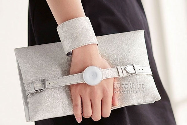朦胧的美 西铁城手表发布胧月系列产品女式腕表