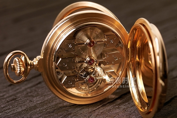再现传统丨芝柏发布225周年纪念三金桥陀飞轮手表
