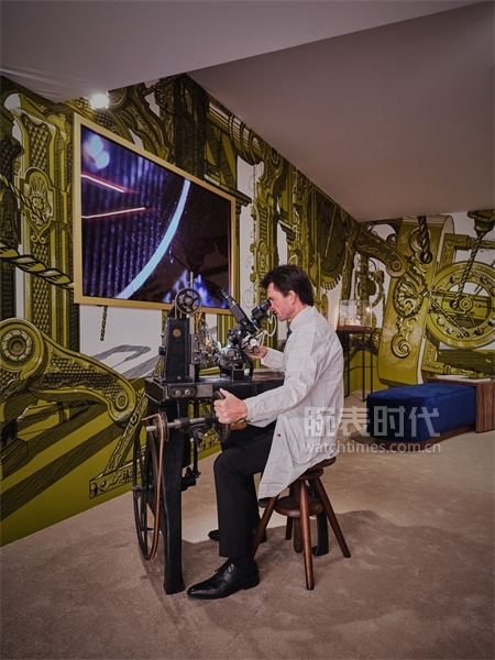 05. 倫敦弗里茲藝術博覽會上璣鏤刻花演示