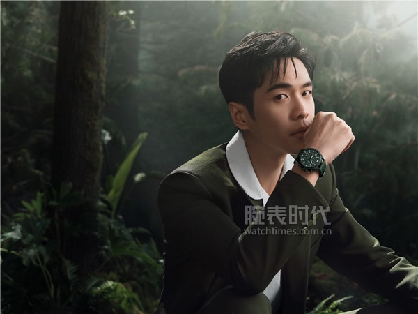 1. IWC萬國表品牌大使張若昀與他的TOP GUN“森林綠”（型號：IW389106）